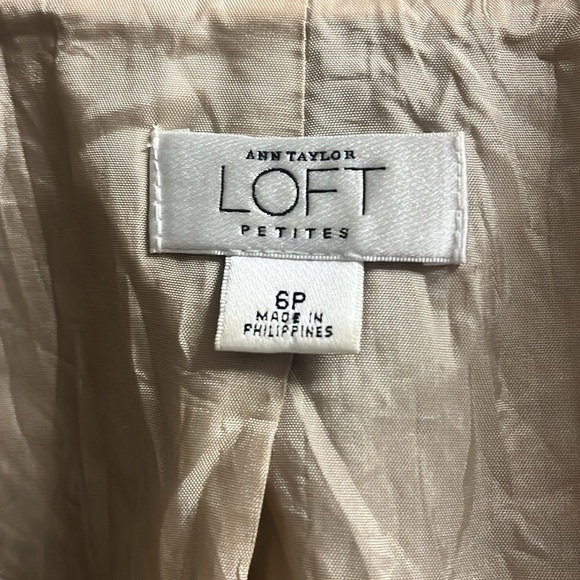 Vintage style Ann Taylor Loft Blazer - Picture 2 of 5